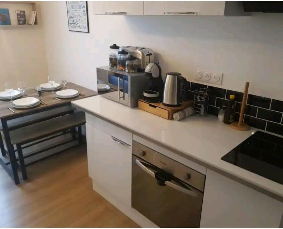 Le Petit Poitevin -Hyper Centre - Wi-Fi- Netflix Gratuit Apartment Niort Luaran gambar